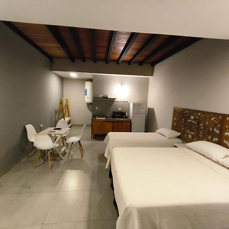 Los Lirios Apart & Suite Puerto Iguazú Exterior foto