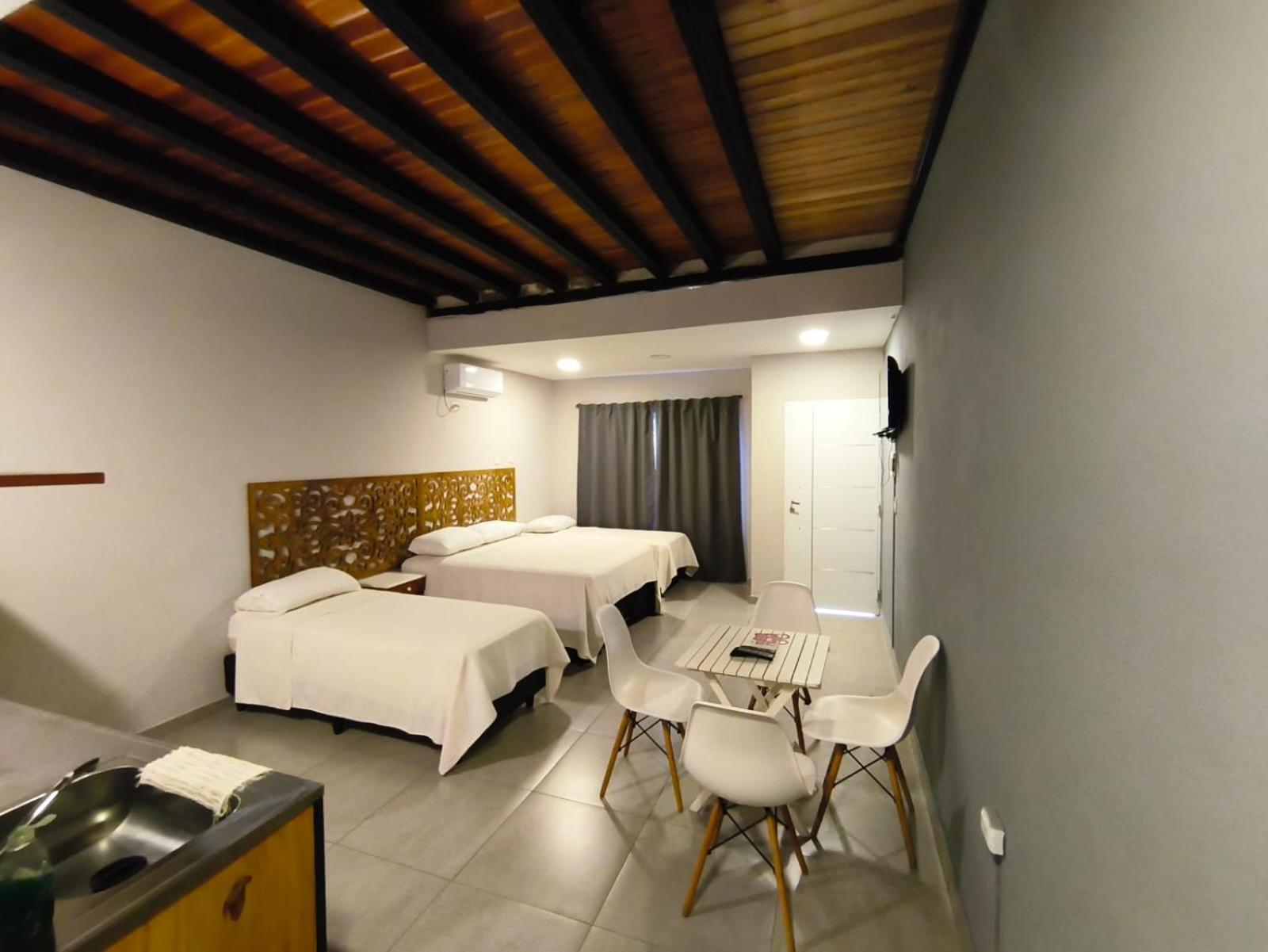 Los Lirios Apart & Suite Puerto Iguazú Exterior foto